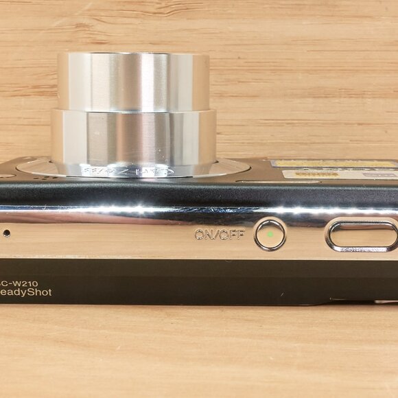 Sony Cyber-shot DSC-W210 / 12.1MP Digital Camera / Compact & Ready to Use - Picture 7 of 14